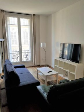 Suite Cours Langlet - Vue sur la place Lobet - 1C